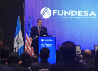 Arévalo busca atraer inversión con infraestructura, legislación y medidas anticorrupción Bernardo Arévalo, presidente de Guatemala. Foto: José Orozco