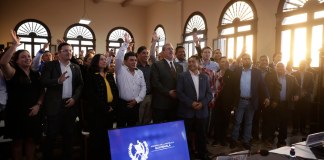 En reunión con alcaldes, el Presidente Bernardo Arévalo anunció que el proceso de elección de Gobernadores Departamentales será abierto al público.