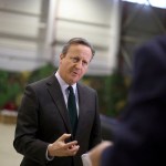 El secretario de Asuntos Exteriores de Gran Bretaña, David Cameron, habla durante una conferencia de prensa en Sofía, Bulgaria, febrero de 2024. Foto: Stoyan Nenov-AP/La Hora