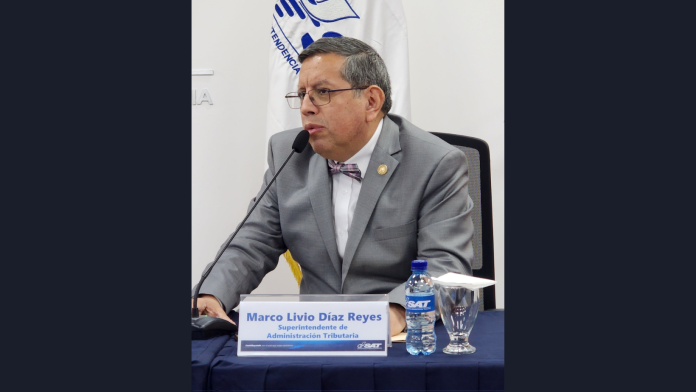 Marco Livio Díaz, titular de la SAT habló de la meta de recaudación tributaria para 2024. Foto: SAT