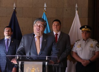 El Ministro de Gobernación, Francisco Jiménez, presenta acciones en contra de las extorsiones. Foto: Ministerio de Gobernación/La Hora