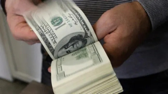 Remesas de enero de 2024 alcanzaron más de US$1 mil 400 millones, según el Banguat. Foto: Archivo La Hora