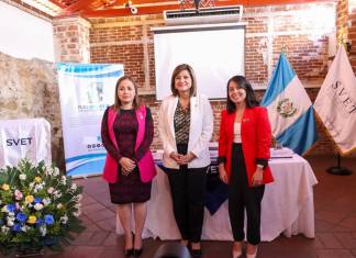 Lanzan plan para prevenir violencia sexual y trata de personas La presidenta en funciónes, Karin Herrera, inauguró el plan de prevencion del Svet. Foto: Svet