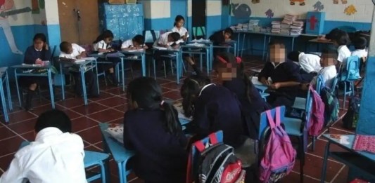 Suspenden clases en todos los sectores en Santa María de Jesús, Sacatepéquez, por el incendio que se registra en el Volcán de Agua. Foto: Archivo La Hora