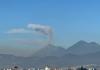 La vista que se tiene desde la ciudad, por la erupción del Volcán de Fuego. (Foto La Hora: Marysabel Aldana)
