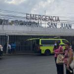 La periodista Pia Flores fue trasladada a la emergencia del Hospital General San Juan de Dios.