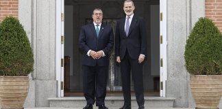 Bernardo Arévalo se reunió este jueves con el rey Felipe VI, de España, quien manifestó su apoyo al proceso democrático en Guatemala. Foto: X Bernardo Arévalo