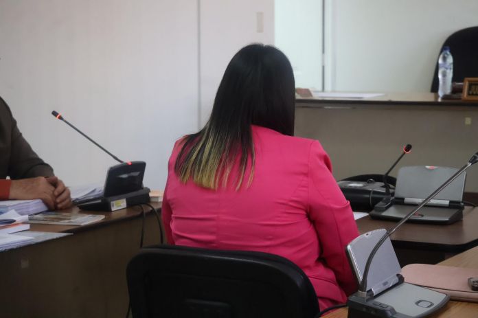 La fiscal Melanie Jeannette Pérez Gómez es interrogada por la defensa de Pantaleón. 