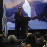 El ministro de Finanzas, Jonathan Menkos, en el relanzamiento de la Mesa Interinstitucional para el análisis de la Calificación de Guatemala. Foto: José Orozco