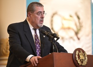 El presidente Bernardo Arévalo continúa en evaluación de expedientes de candidatos a gobernadores. Foto: Gobierno de Guatemala
