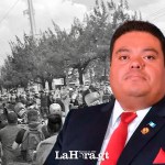 El diputado de VAMOS, Allan Rodríguez, señala a los vecinos de la colonia Bethania. Diseño: Alejandro Ramírez/La Hora