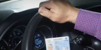 La licencia es el único documento autorizado para conducir vehículo, pero puede ser cancelado o suspendido si no se siguen las reglas. (Foto: PNC Tránsito)