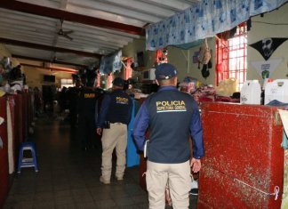 Autoridades de la cartera del Interior participan en las requisas en varias cárceles en el país. Foto: Ministerio de Gobernación