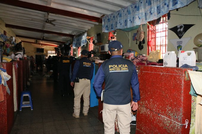 Autoridades de la cartera del Interior participan en las requisas en varias cárceles en el país. Foto: Ministerio de Gobernación