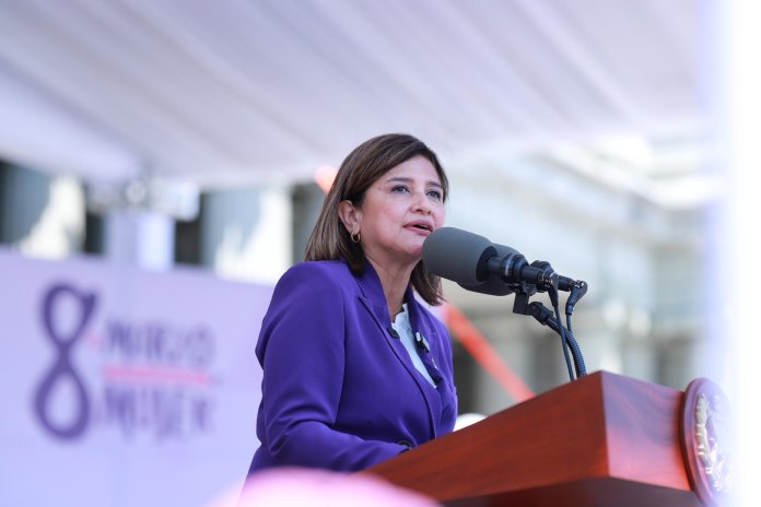 La vicepresidenta, Karin Herrera, participó en varias actividades para conmemorar el Día internacional de la Mujer. Foto: X de Karin Herrera