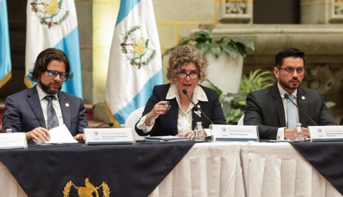 El Ministerio de Economía (MINECO), presentó el "Plan de acción para la económica de Guatemala" Foto: MINECO/La Hora