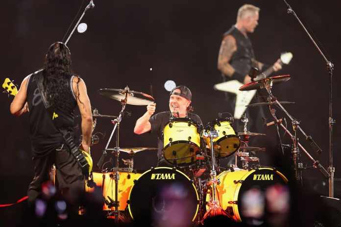 ARCHIVO - Lars Ulrich de Metallica actúa en el State Farm Stadium el 1 de septiembre de 2023 en Glendale, Arizona. Foto: Christian Petersen - AFP/La Hora