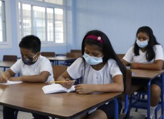 Estudiantes del sector público gozarán de un programa gubernamental que les proveerá de servicio de salud, entre otros. Foto: AGN