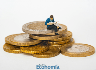 Ahorrar es separar una parte del ingreso para utilizarla en el futuro. Es administrar de manera prudente y adecuada los recursos.