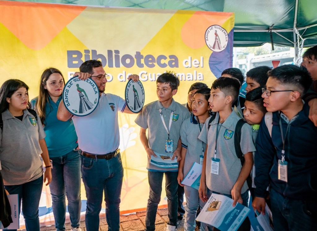 En la Semana del Dinero participaron alrededor de 6 mil 850 estudiantes. Foto La Hora / Banco de Guatemala