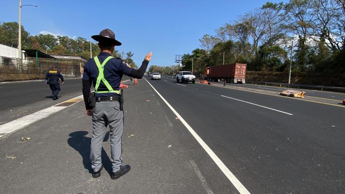 El Ministerio de Comunicaciones, Infraestructura y Vivienda (CIV) estudia la situación de la Autopista Palín-Escuintla tras el fin de su concesión.