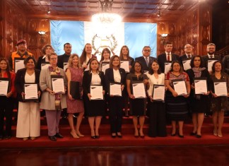 Karin Herrera firma convenio con Svet para prevenir la violencia sexual Karin Herrera