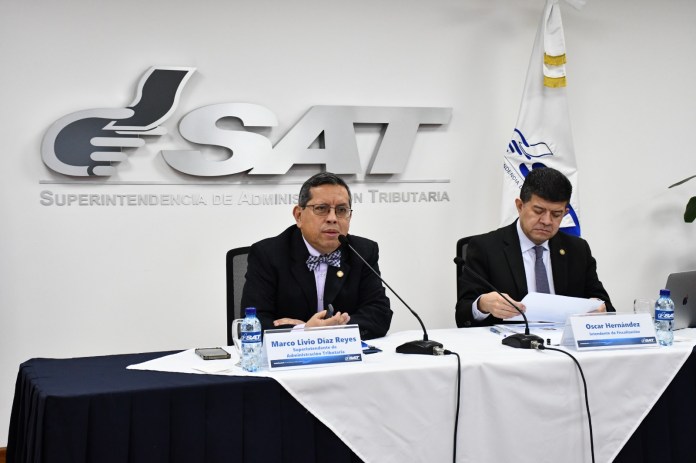 Marco Livio Díaz, Superintendente de la SAT y Óscar Hernández, Intendente de Fiscalización, presentaron las diferentes acciones de fiscalización para Semana Santa.