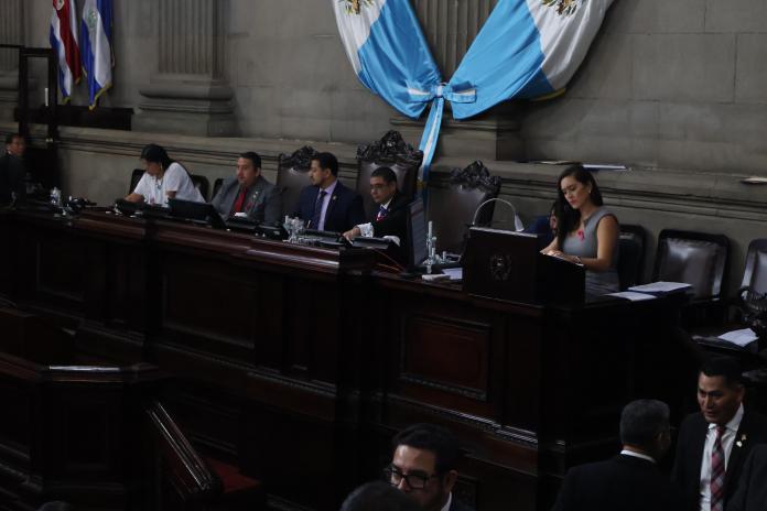 Los diputados agilizaron la aprobación de las ampliaciones presupuestarias a los tres cuerpos de bomberos. Foto: Maria José Bonilla
