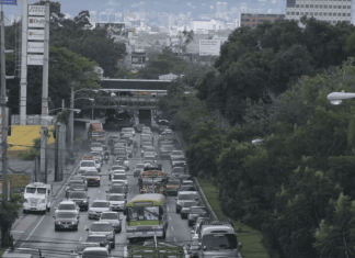 El fin de semana podría haber congestión vehicular por actividades de Semana Santa. Foto: archivo/La Hora