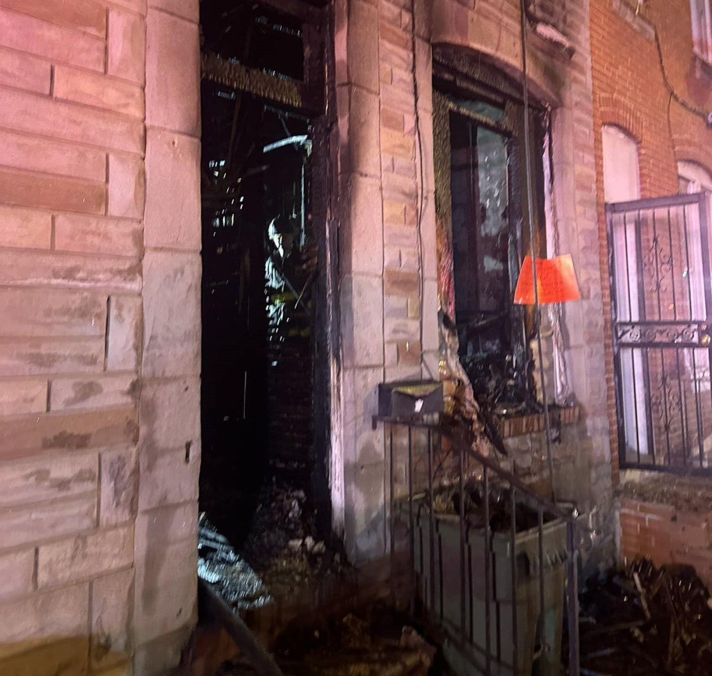 Fachada del edificio donde ocurrió el incidente donde murieron tres guatemaltecos, entre ellos dos menores, en Baltimore, Maryland. Foto / Zeke Cohen, Ayuntamiento de Baltimore.