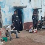 Las autoridades expulsaron a José Vidal Martínez, alias "white, brocha o greñas" presuntamente es un pandillero Salvatrucha. (Foto La Hora: Cortesía, PNC)