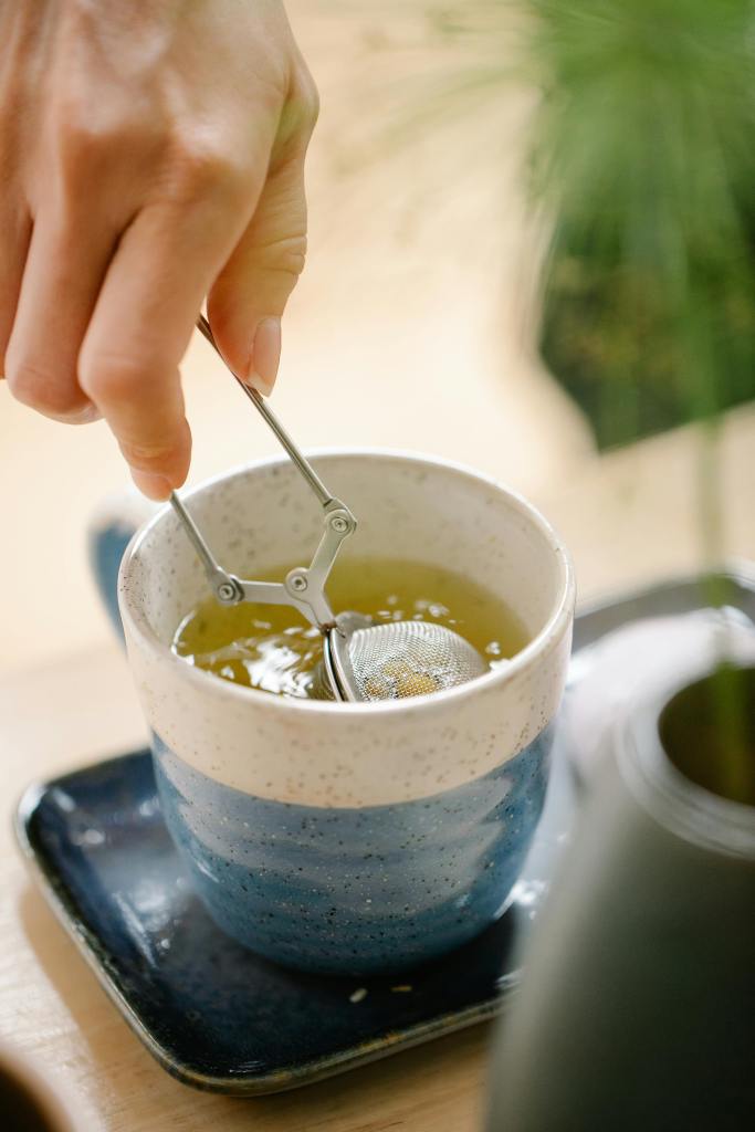 El té verde es esencial para recuperar la hidratación del cuerpo. (Foto La Hora: Anna Pou en Pexels)