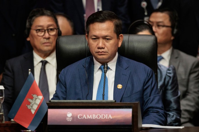 ARCHIVO - El primer ministro de Camboya, Hun Manet, durante una cumbre en Yakarta, Indonesia, el jueves 7 de septiembre de 2023. (Yasuyoshi Chiba/Pool Photo via AP, Archivo)