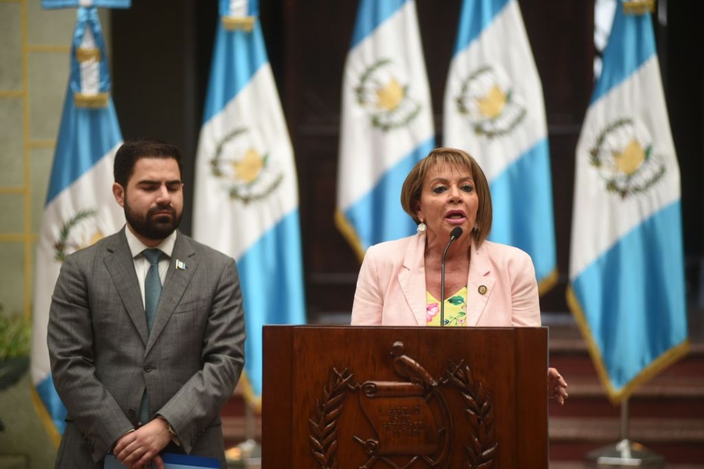 Santiago Palomo, comisionado nacional contra la Corrupción, y Jazmín de la Vega, ministra de Comunicaciones. Foto: Fabricio Alonzo/La Hora