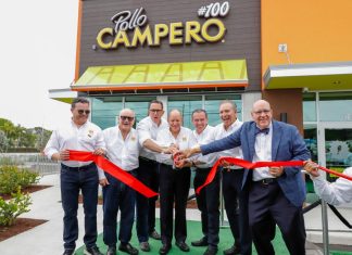 Fernando Pérez, Juan Luis Bosch, Jose Gregorio Baquero, Juan José Gutiérrez, Luis Javier Rodas, Felipe Bosch, Jorge Bosch, dieron por inaugurado el restaurante 100 de Pollo Campero en Estados Unidos. Foto La Hora: Cortesía, CMI