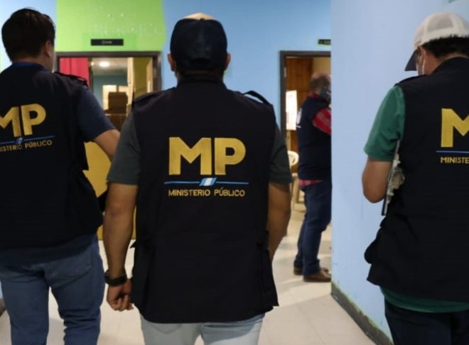 Foto con fines ilustrativos. Fiscales del Ministerio Público (MP) en el desarrollo de una pesquisa.
