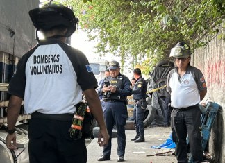 Socorristas reportan dos hechos armados diferentes en la zona 9, que dejaron dos fallecidos. Foto: Bomberos Voluntarios