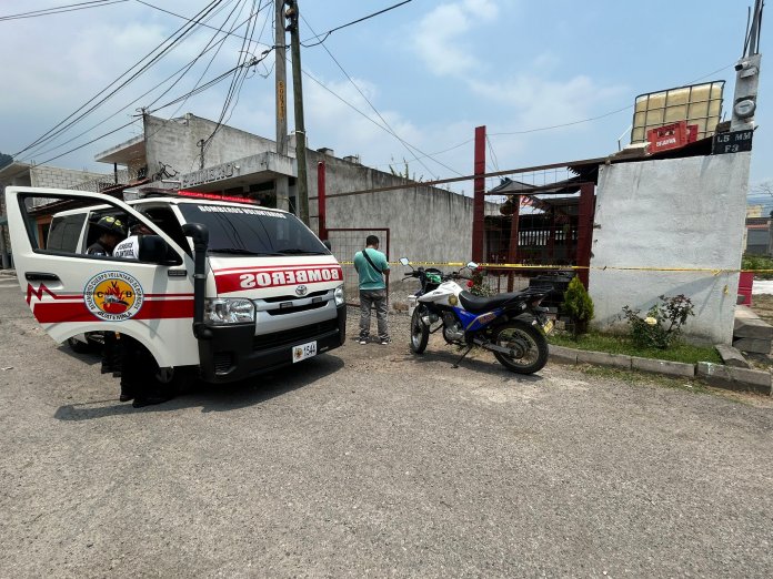 Se reportan varios fallecidos por hechos de violencia durante el fin de semana. (Foto: Bomberos Voluntarios)