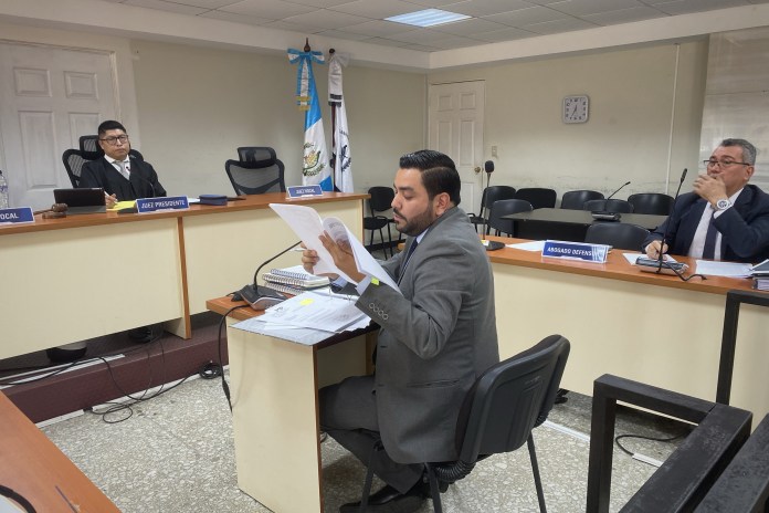 El fiscal Eduardo Pantaleón, durante la última audiencia del juicio oral y público en la que fue absuelto. Foto: La Hora / José Orozco.