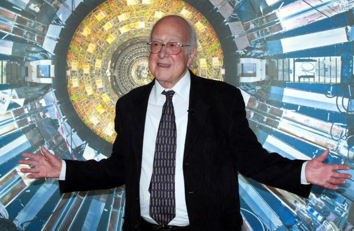 El profesor Peter Higgs en el Museo de Ciencias de Londres, el 11 de diciembre de 2013. El físico ganador del premio Nobel, que propuso la existencia de la 