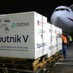Las primeras vacunas Sputnik V vinieron el 5 de mayo de 2021. Ahí comenzó un camino tortuoso en el cual las dosis vinieron a cuentagotas. Foto: Ministerio de Salud.