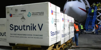 Las primeras vacunas Sputnik V vinieron el 5 de mayo de 2021. Ahí comenzó un camino tortuoso en el cual las dosis vinieron a cuentagotas. Foto: Ministerio de Salud.