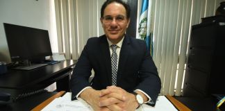 El juez Marco Antonio Villeda Sandoval suma una carrera de 33 años en el Organismo Judicial. Foto: La Hora / Fabricio Alonzo.