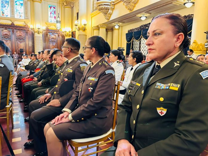 El Ejército incluye nombramientos en puestos de toma de decisión a la mujer militar. 