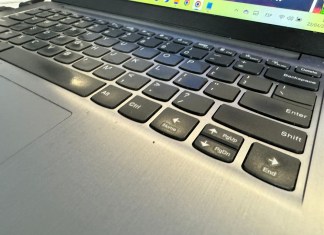 El teclado de la computadora debe ser limpiado por lo menos una vez por semana. (Foto La Hora: Marysabel Aldana)