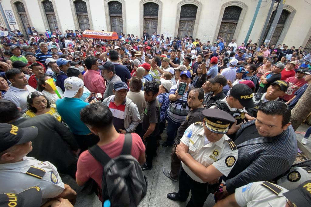 Vendedores de varios mercados se oponen a la creación de un impuesto para comerciantes informales. Foto: José Orozco