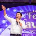 Las diligencias para esclarecer la muerte del alcalde Dany Chavajay comenzaron a eso de las 20:00 horas, con casi 12 horas, aún no han concluido. Foto La Hora: Franciss Daniel Chavajay Herrera