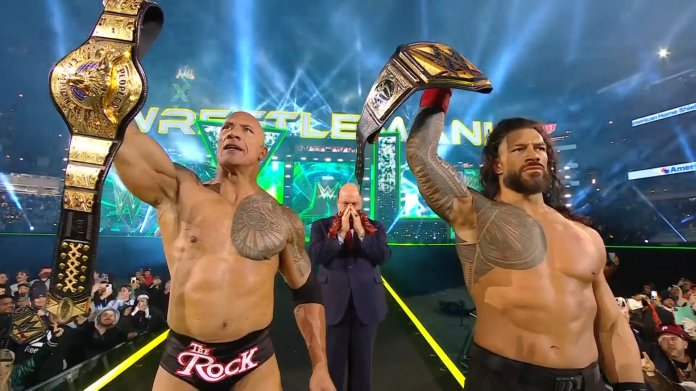 La roca y Roman Reigns definieron las reglas para la batalla de este 7 de abril de 2024. (Foto La Hora: @WWE en la red social X)