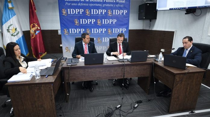 Comisión de Postulación para Director del Instituto de la Defensa Pública Penal (IDPP) se declara en sesión permanente. Foto: Fabricio Alonzo