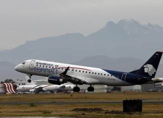 Avión de Aeroméxico en el Aeropuerto Internacional de Ciudad de México (México). EFE/José Méndez